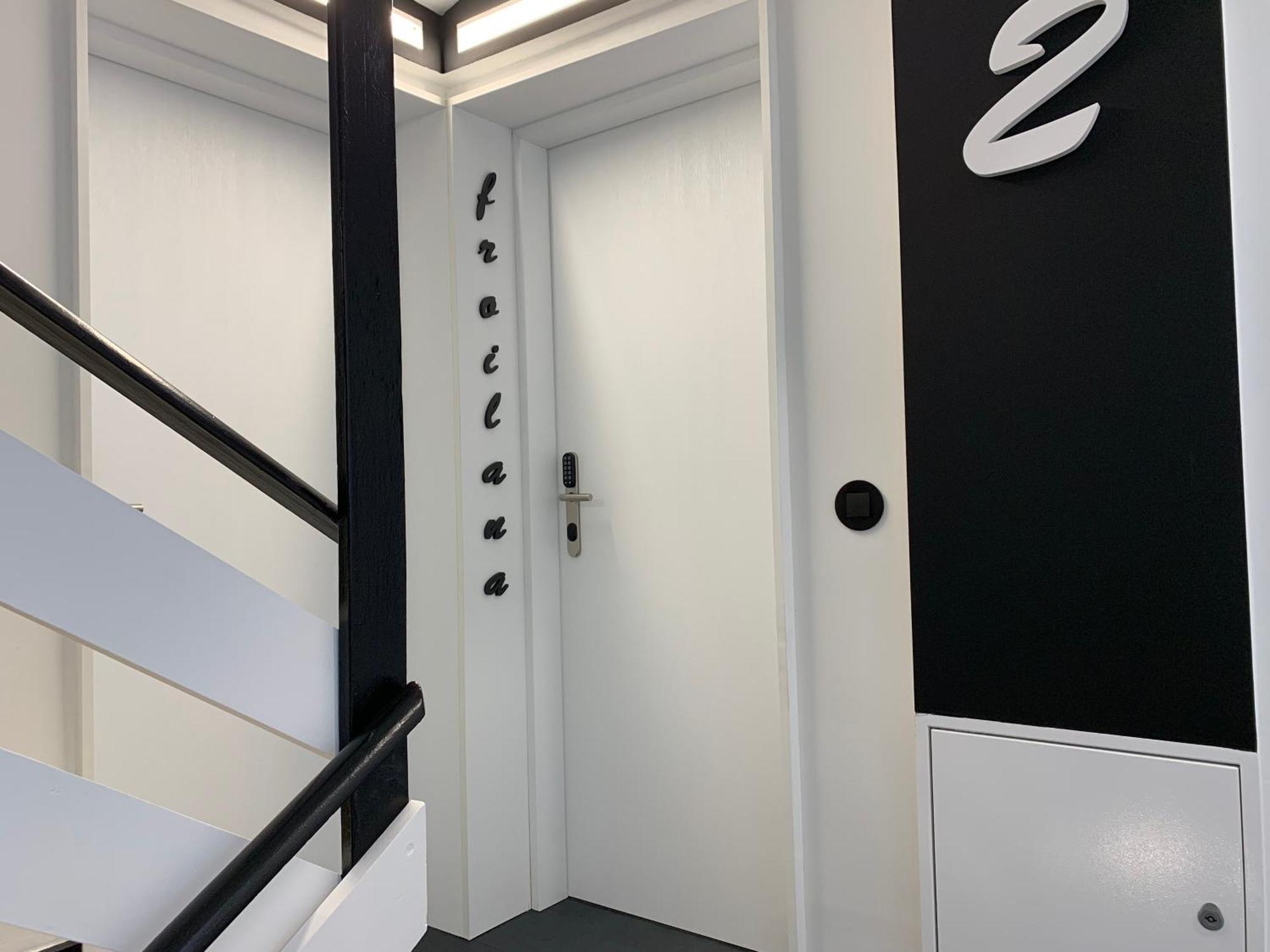 Apartamentos M.Bell León Dış mekan fotoğraf