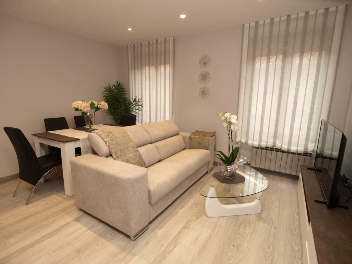 Apartamentos M.Bell León Dış mekan fotoğraf